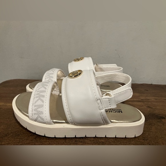 Micheal kors toddler sandals - Picture 4 of 8